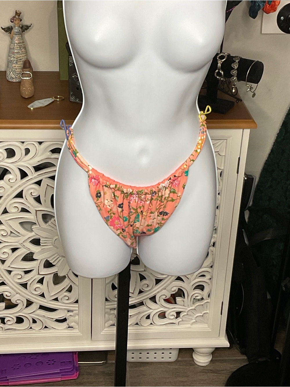 655 - O'Neill NWT Peach Floral High-Cut Bikini Bottom, Size XL - Picture 2 of 6